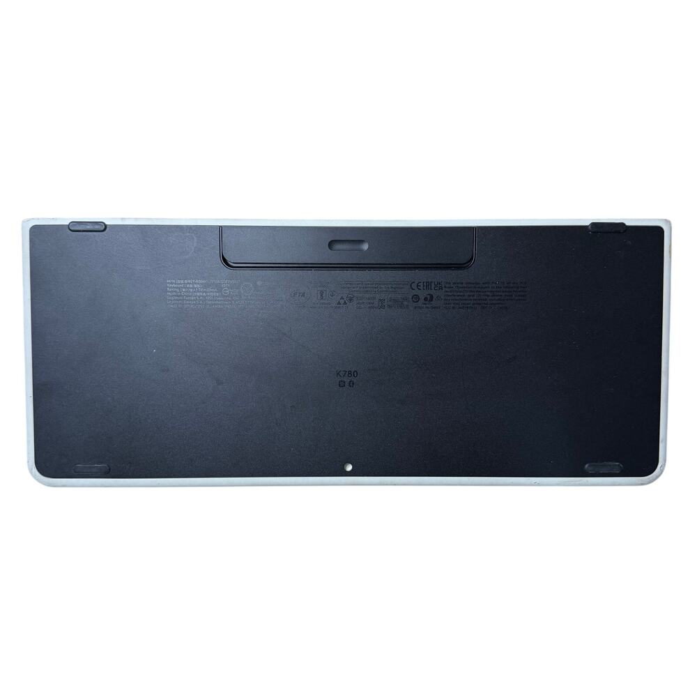 Logitech K780 Multi Device Wireless Keyboard - Picture 6 of 10